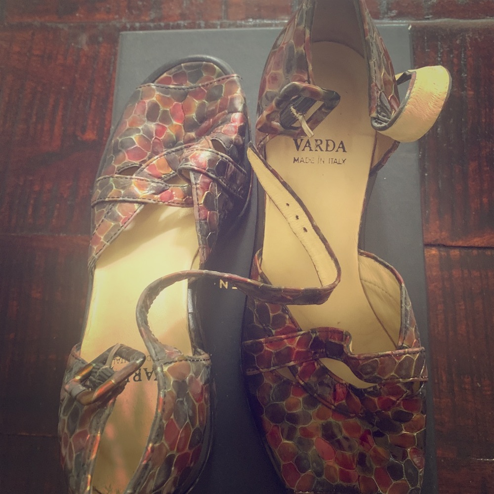 Varda brand . Made in Italy